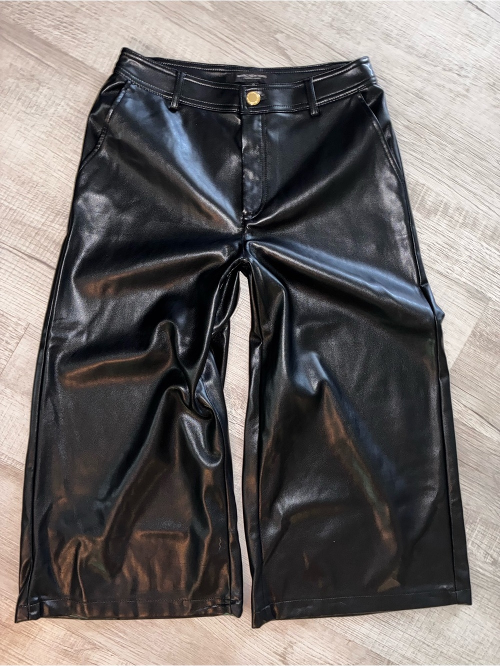 Like new Marc New York Faux Leather Wide Leg Cropped Pants - Black 4